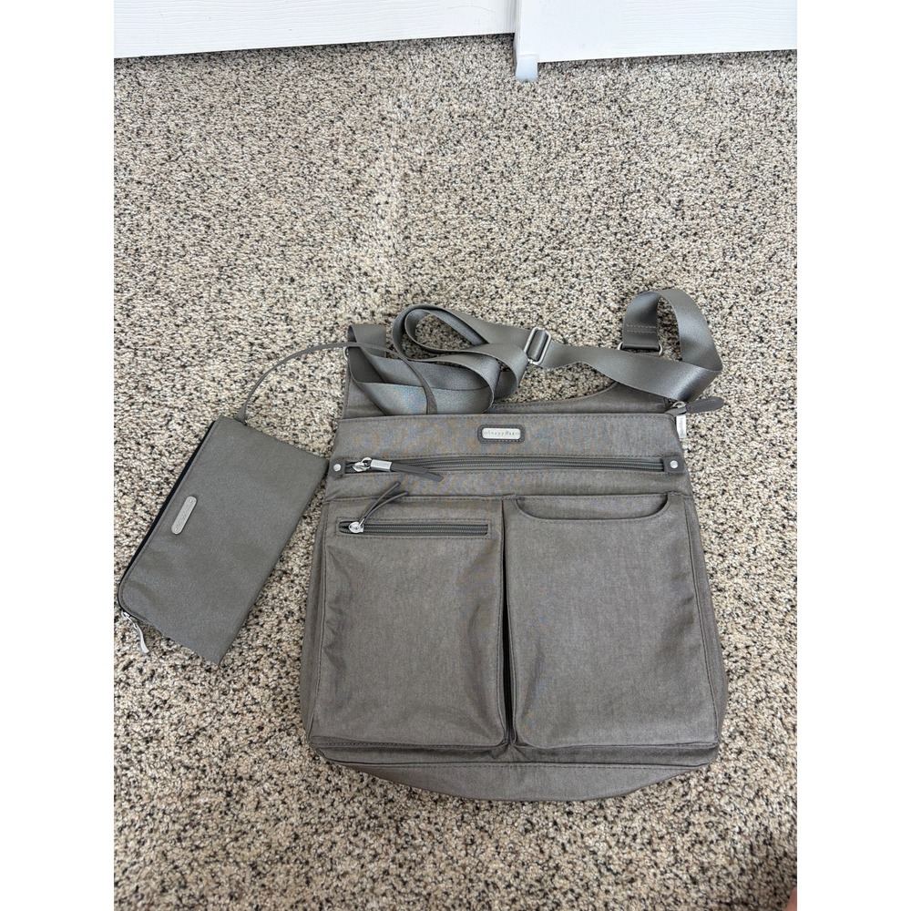 Baggallini Anywhere Hobo Crossbody Bag w/Wristlet RFID Taupe Grey EUC